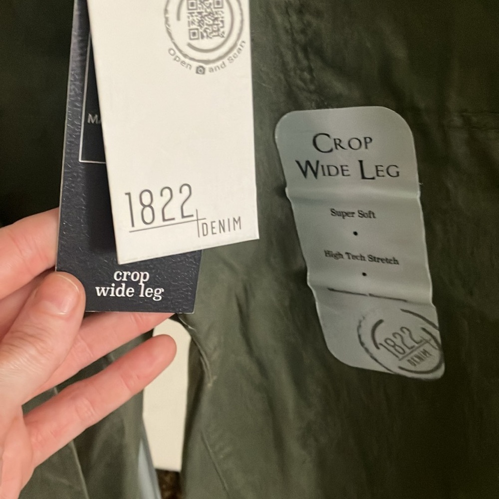 Women’s Olive Green Pants - Picture 6 of 6